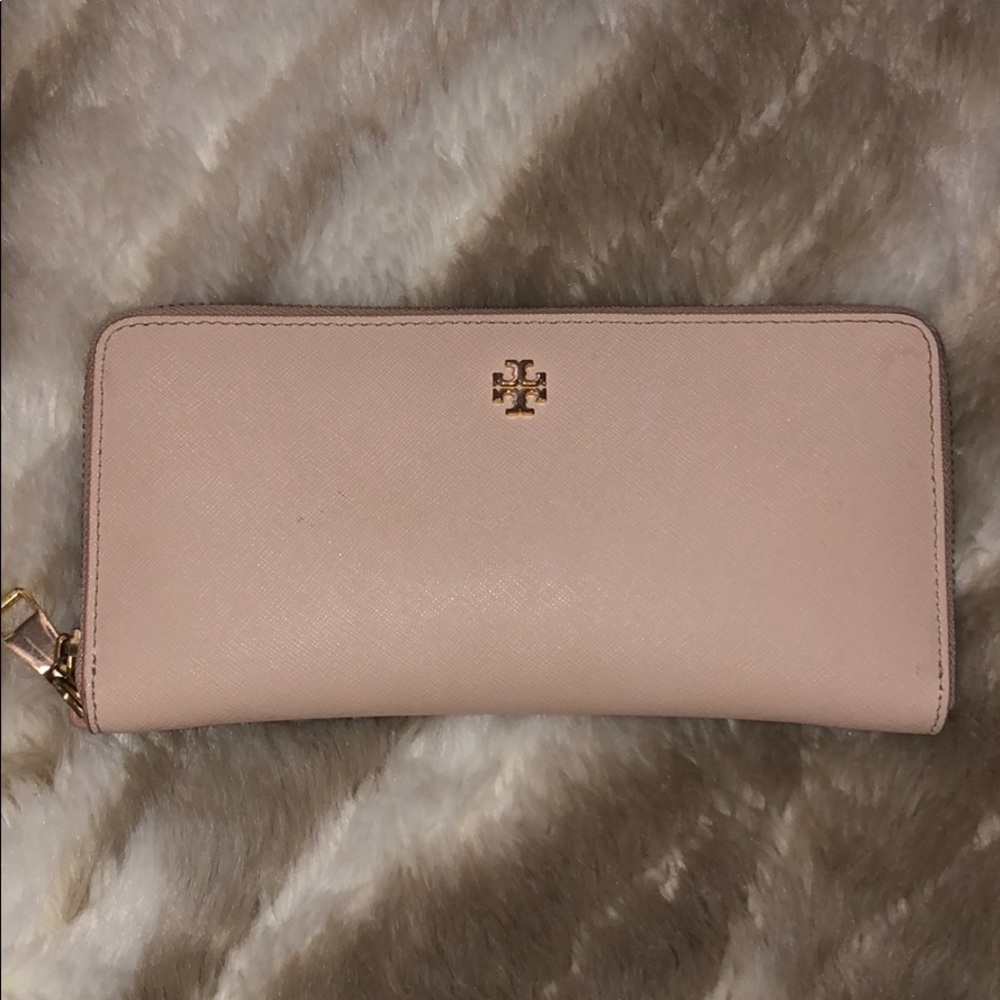Tory Burch Robinson Wallet